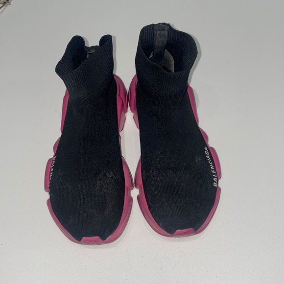 Balenciaga - Picture 1 of 5